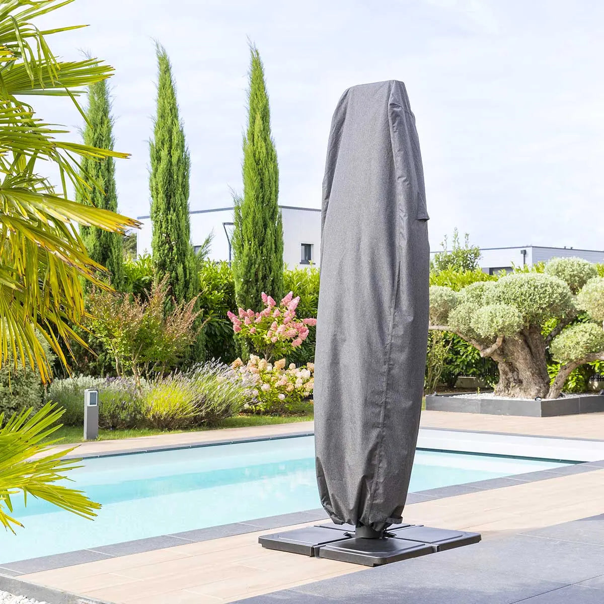 Housse de protection "Hambo" pour parasol décentré L 257x70x40cm en polyester Ma Maisons